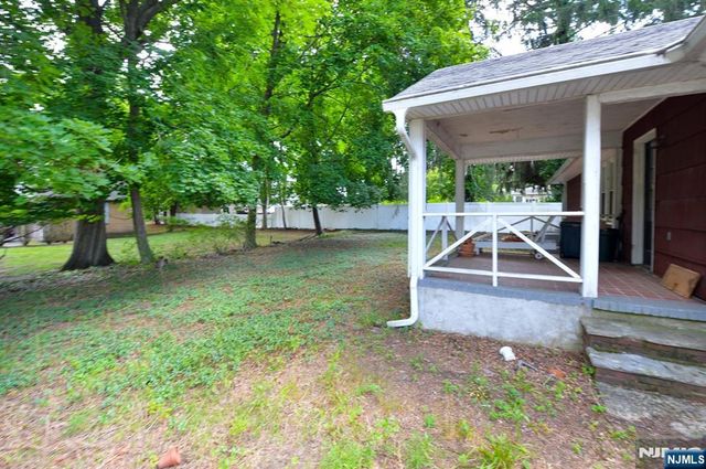 6 Central Avenue, Demarest, NJ 07627