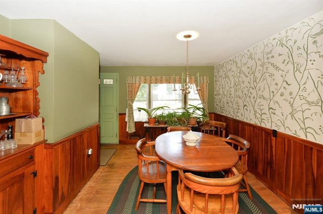 6 Central Avenue, Demarest, NJ 07627