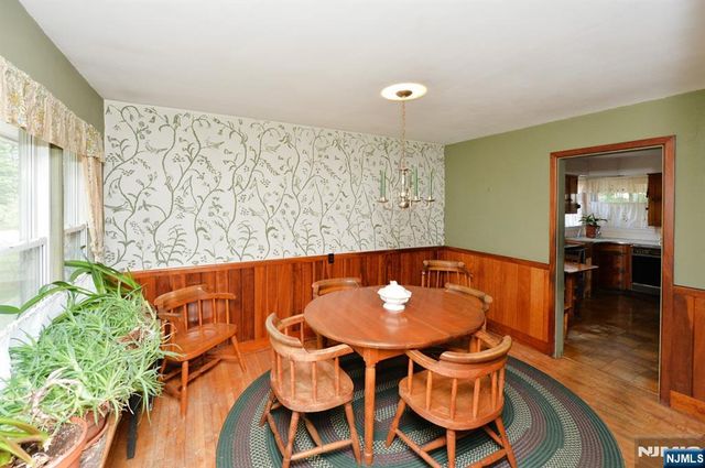 6 Central Avenue, Demarest, NJ 07627