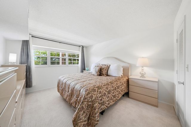 3800 Oaks Clubhouse Drive 410, Pompano Beach, FL 33069