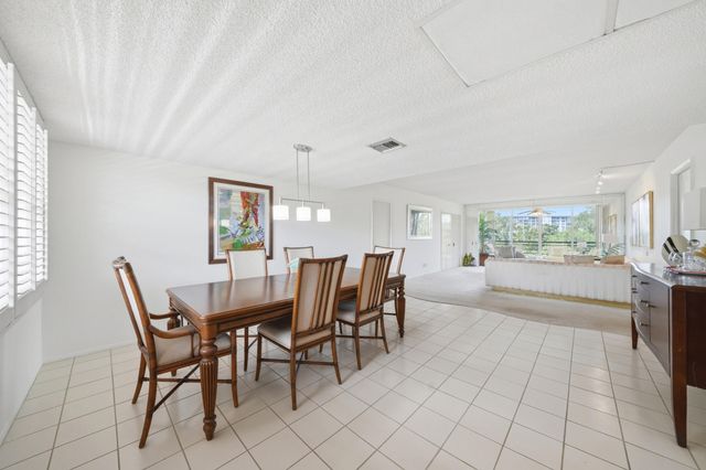 3800 Oaks Clubhouse Drive 410, Pompano Beach, FL 33069