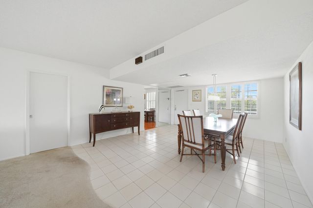 3800 Oaks Clubhouse Drive 410, Pompano Beach, FL 33069