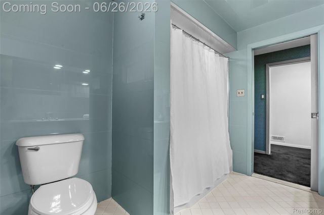 1427 Vinsetta Boulevard, Royal Oak, MI 48067