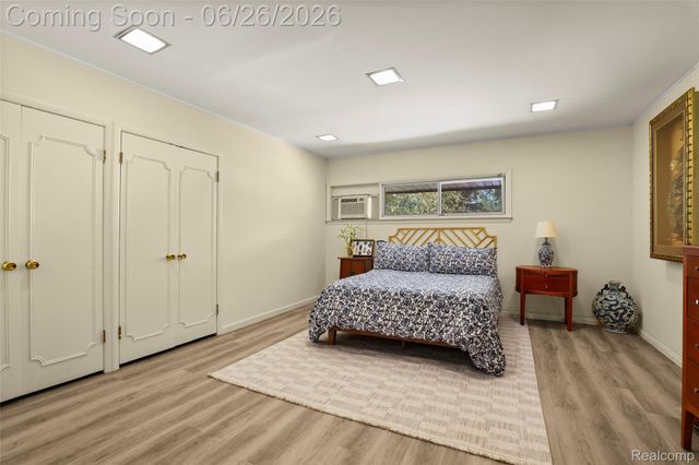1427 Vinsetta Boulevard, Royal Oak, MI 48067