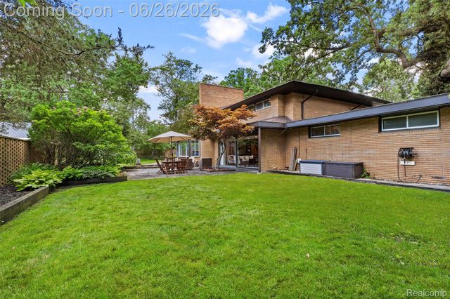 1427 Vinsetta Boulevard, Royal Oak, MI 48067