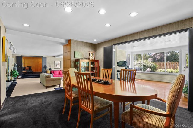 1427 Vinsetta Boulevard, Royal Oak, MI 48067