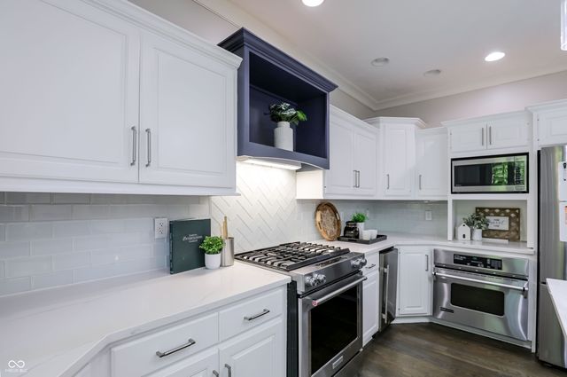 1013 Pine Hill Way, Carmel, IN 46032