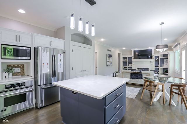 1013 Pine Hill Way, Carmel, IN 46032