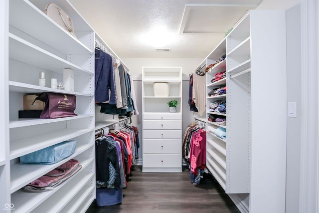 1013 Pine Hill Way, Carmel, IN 46032