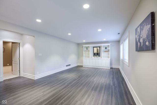 1013 Pine Hill Way, Carmel, IN 46032