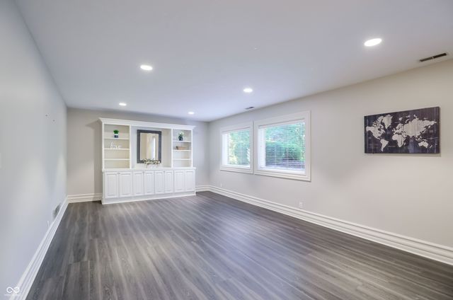 1013 Pine Hill Way, Carmel, IN 46032