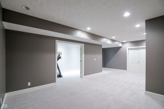 1013 Pine Hill Way, Carmel, IN 46032