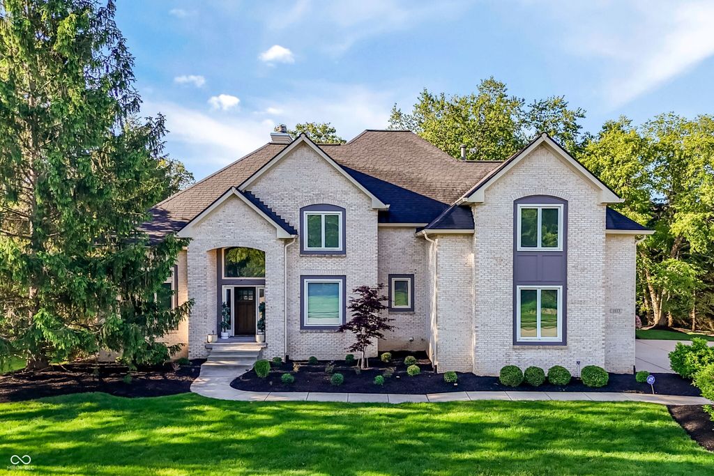 1013 Pine Hill Way, Carmel, IN 46032