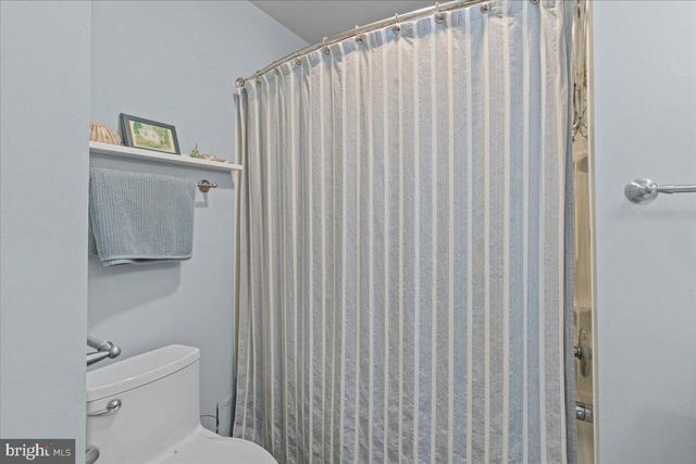 32 BUCKINGHAM DR, Southampton, NJ 08088