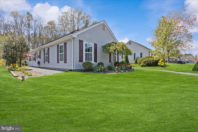 32 BUCKINGHAM DR, Southampton, NJ 08088