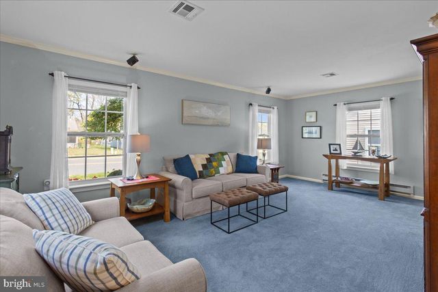 32 BUCKINGHAM DR, Southampton, NJ 08088