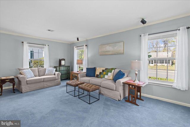 32 BUCKINGHAM DR, Southampton, NJ 08088
