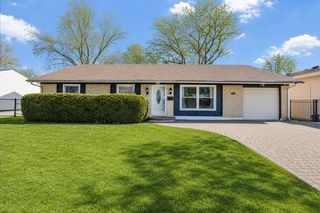 8079 Catawba Lane, Hanover Park, IL 60133