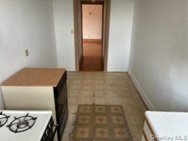 160-15 Powells Cove Boulevard E301, Beechhurst, NY 11357