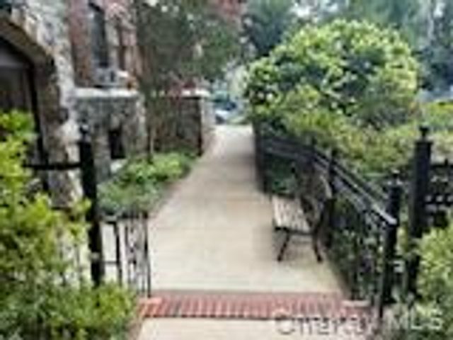 160-15 Powells Cove Boulevard E301, Beechhurst, NY 11357
