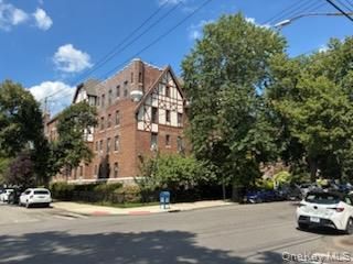 160-15 Powells Cove Boulevard E301, Beechhurst, NY 11357
