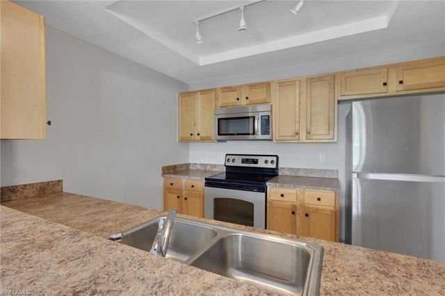 3322 N Key DR 3, North Fort Myers, FL 33903
