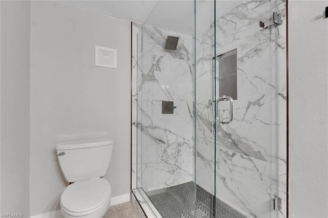 3322 N Key DR 3, North Fort Myers, FL 33903