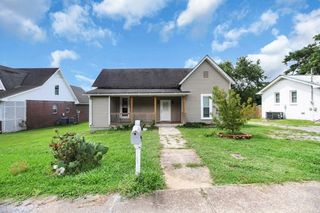 724 W Main St, Watertown, TN 37184