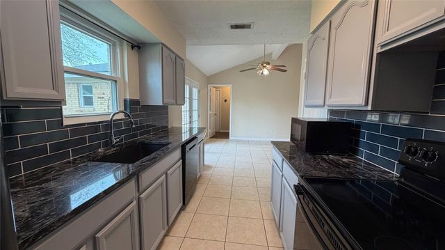 1808 Dolphin Drive, Seabrook, TX 77586