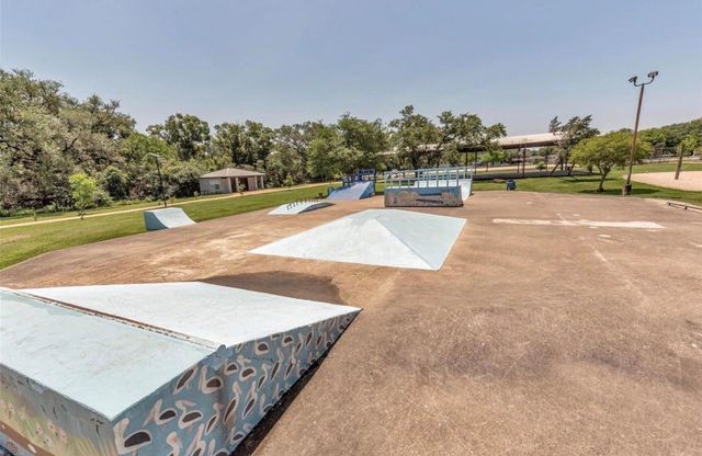 1808 Dolphin Drive, Seabrook, TX 77586