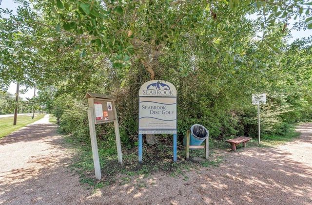 1808 Dolphin Drive, Seabrook, TX 77586