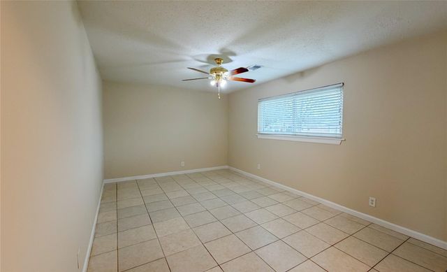 1808 Dolphin Drive, Seabrook, TX 77586