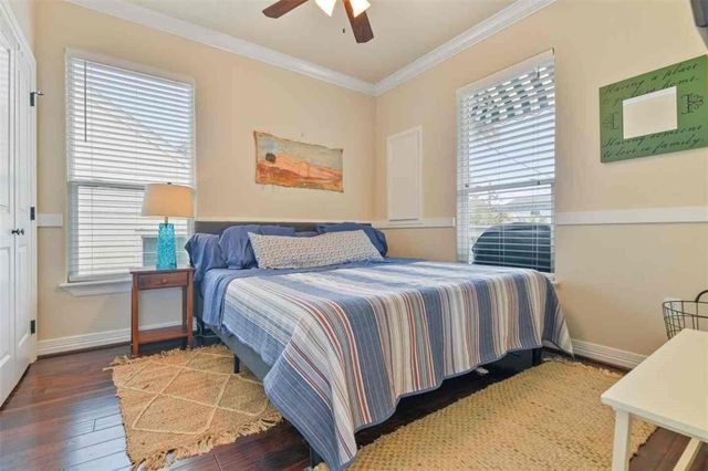 4317 Avenue R Avenue, Galveston, TX 77550