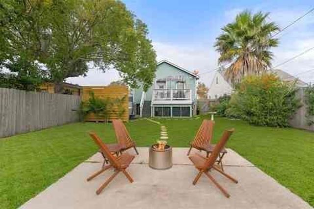 4317 Avenue R Avenue, Galveston, TX 77550