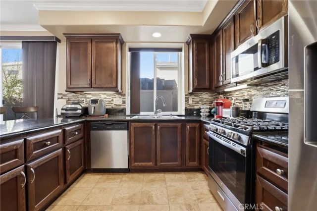 11379 Villa Del Sol, Pacoima, CA 91331