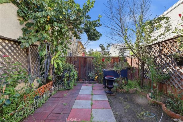 11379 Villa Del Sol, Pacoima, CA 91331