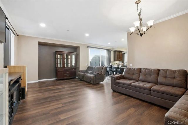 11379 Villa Del Sol, Pacoima, CA 91331