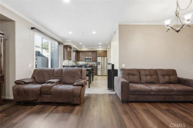 11379 Villa Del Sol, Pacoima, CA 91331