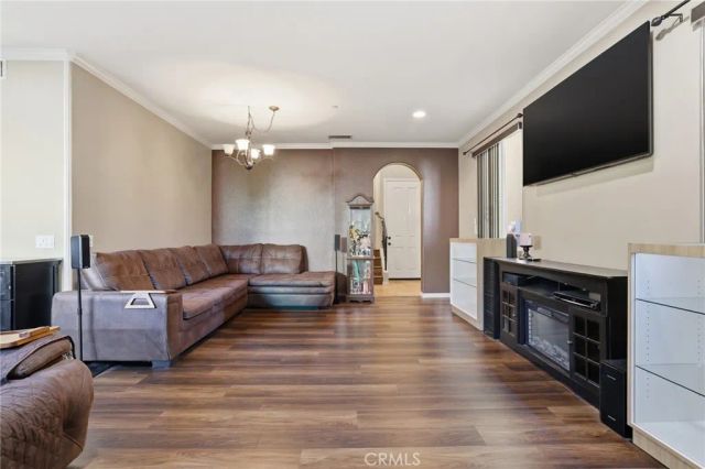 11379 Villa Del Sol, Pacoima, CA 91331