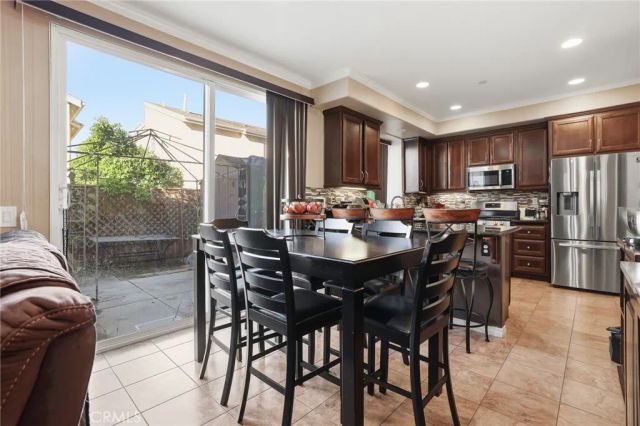 11379 Villa Del Sol, Pacoima, CA 91331