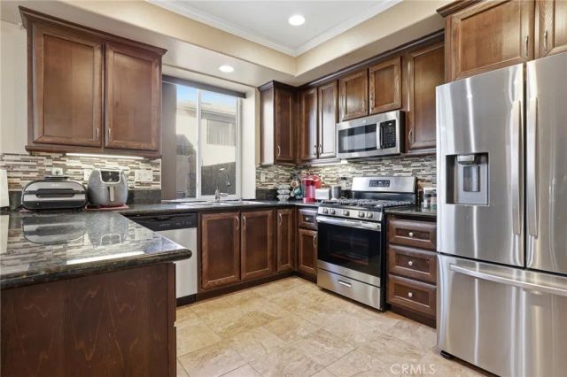 11379 Villa Del Sol, Pacoima, CA 91331