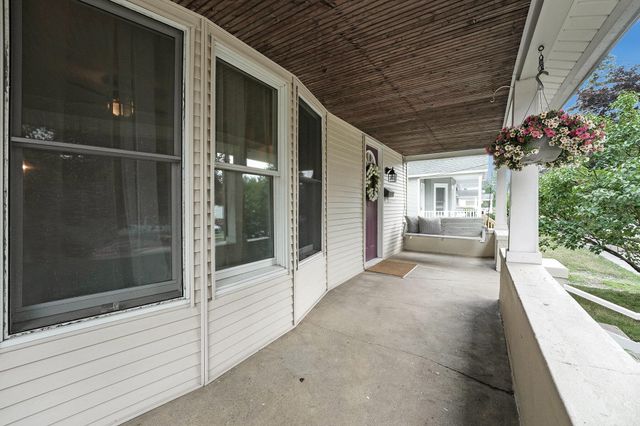 2856 Vermont Avenue SW, Grandville, MI 49418