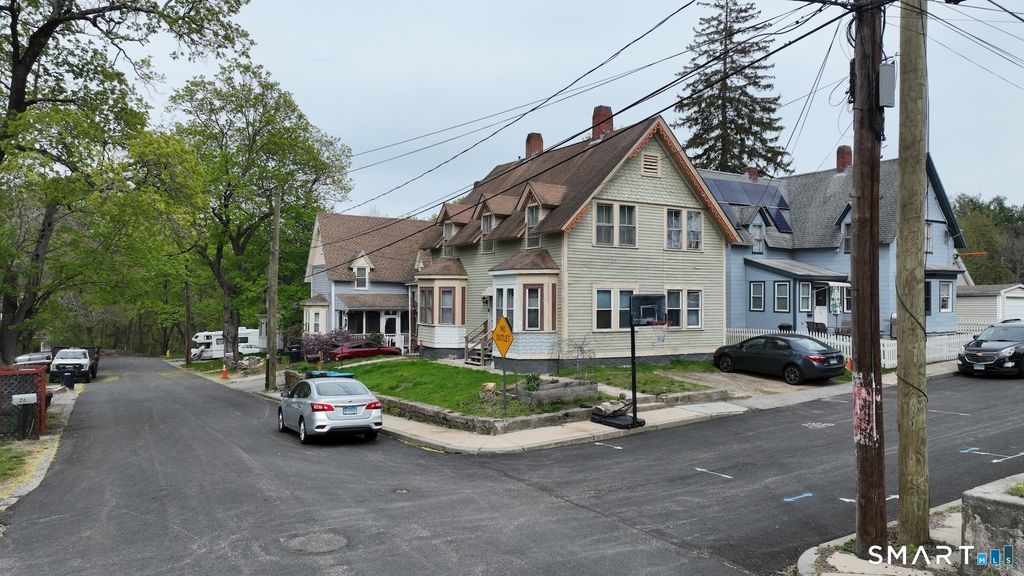 21-23 George Street, Putnam, CT 06260