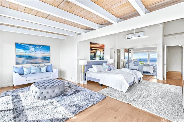 1460 Kamole Street, Honolulu, HI 96821