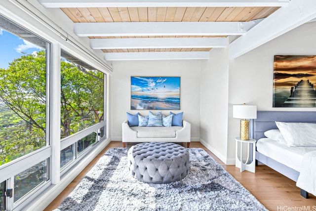 1460 Kamole Street, Honolulu, HI 96821