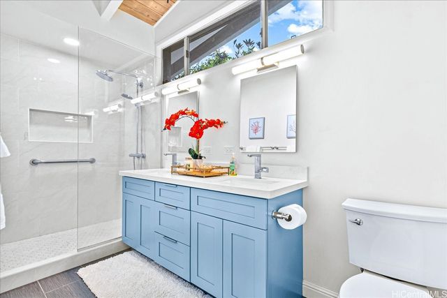 1460 Kamole Street, Honolulu, HI 96821