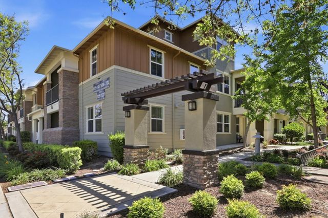 702 Elderberry Drive, Milpitas, CA 95035