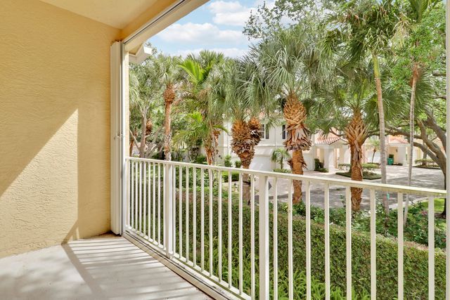 104 Lighthouse Circle H, Tequesta, FL 33469