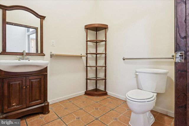 350 MONTGOMERY AVE, Merion Station, PA 19066