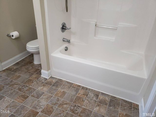 240 Oxfordshire Drive, Fuquay Varina, NC 27526